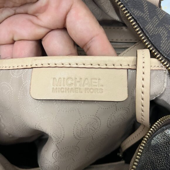 Michael Kors Grayson Medium Duffle Bag - Picture 9 of 10